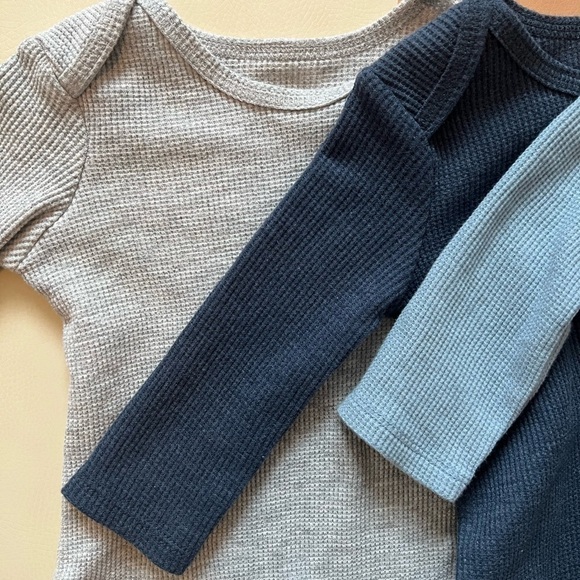 Trio of adorable waffle knit long sleeve onesies - Picture 5 of 5